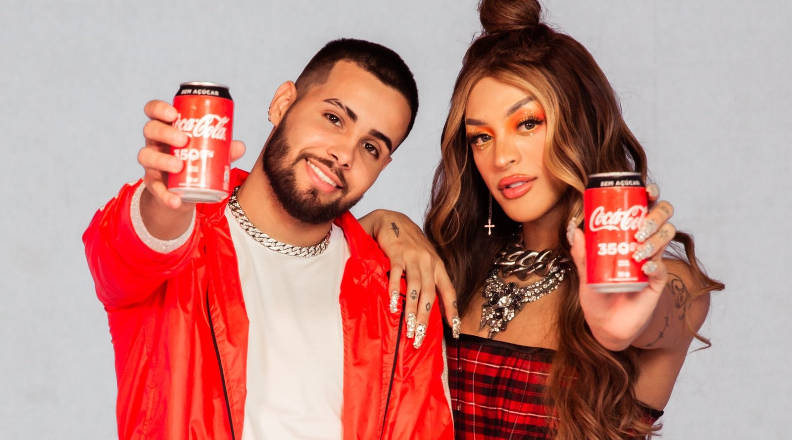 Com muita coreografia, Pabllo Vittar e Jerry Smith lançam clipe "Clima Quente"