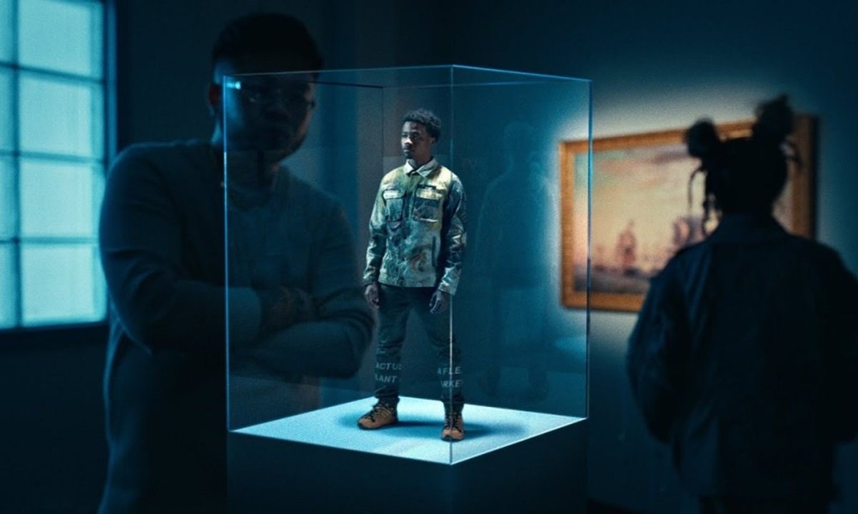 Ocupando o topo da Billboard, Roddy Ricch lança clipe de "The Box"
