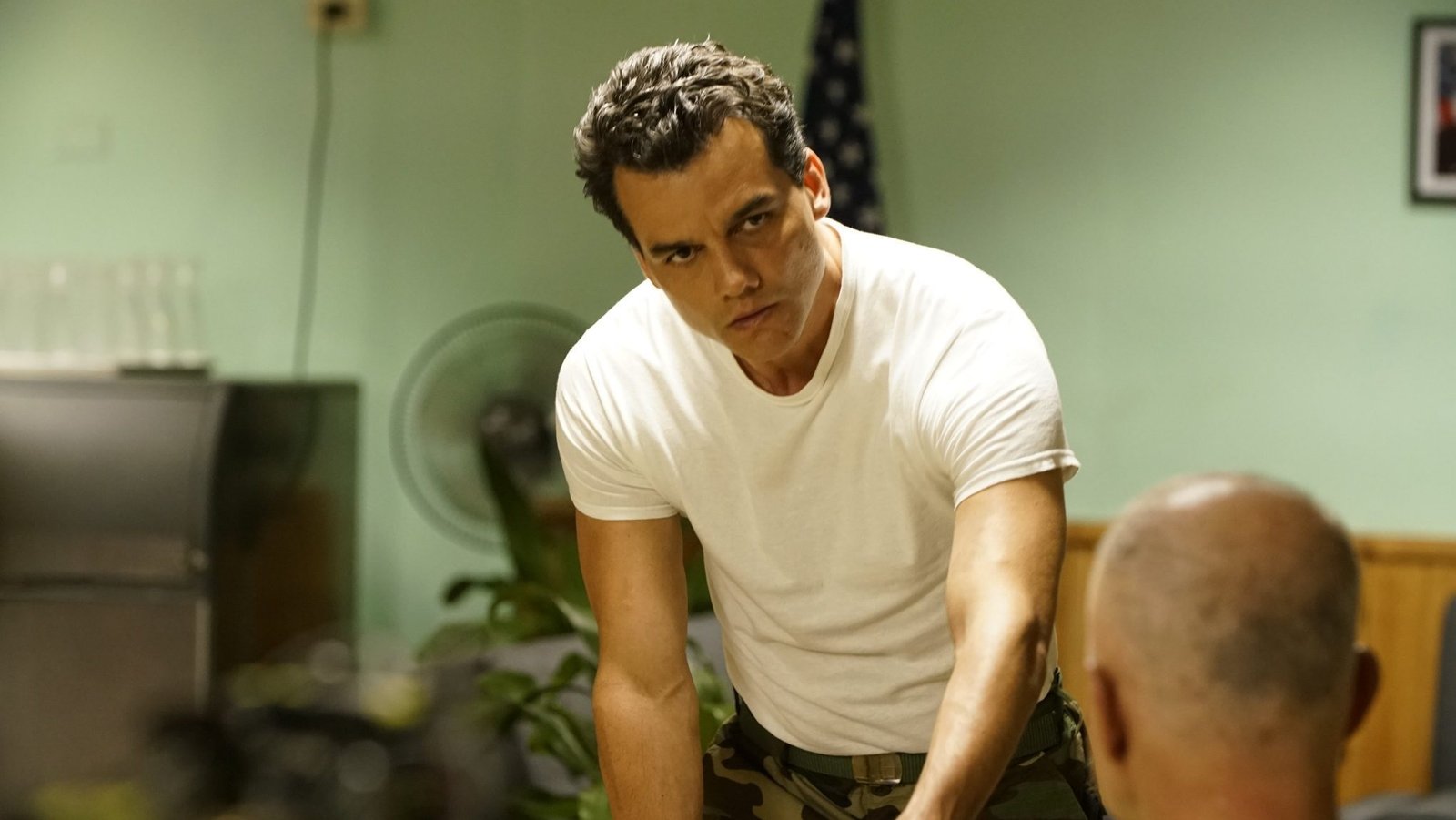 Wagner Moura é um espião em novo filme da Netflix. Confira trailer de "Wasp Network: Rede de Espiões"