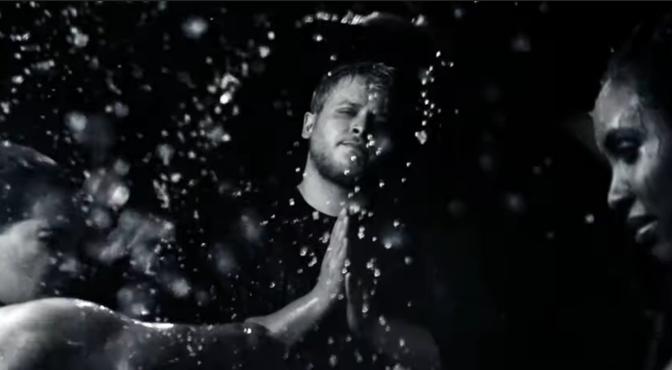 Bruno Martini lança seu novo single "Skin", em parceria com Timbaland, Mayra e Johnny Franco