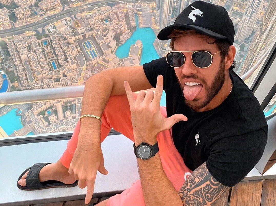 Suposto video íntimo de Diego Aguiar, "parça" de Neymar, vaza na web