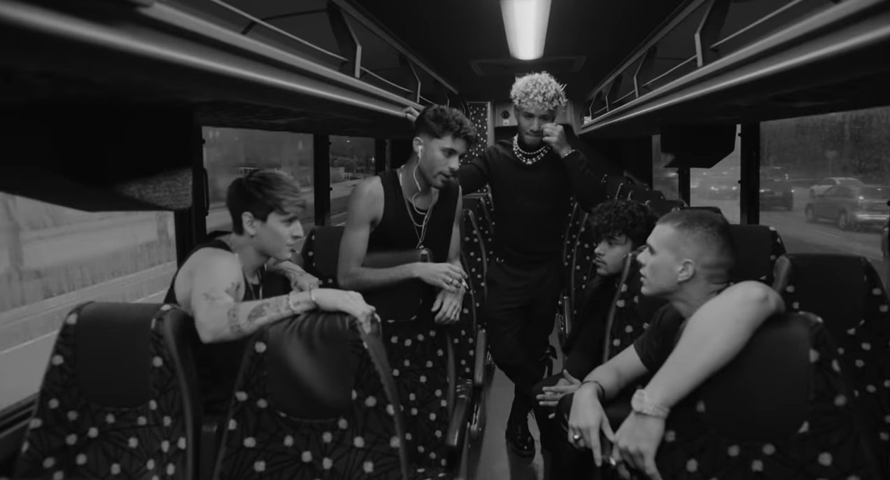 CNCO lança clipe de "Hero", versão especial da faixa originalmente lançada por Henrique Iglesias