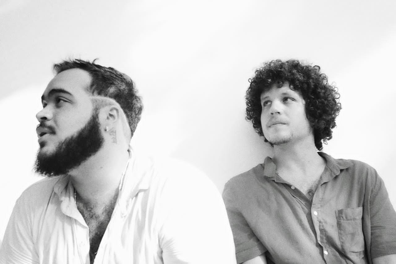 Ensaio fotográfico do disco "Onde?", deFran e Chico Chico