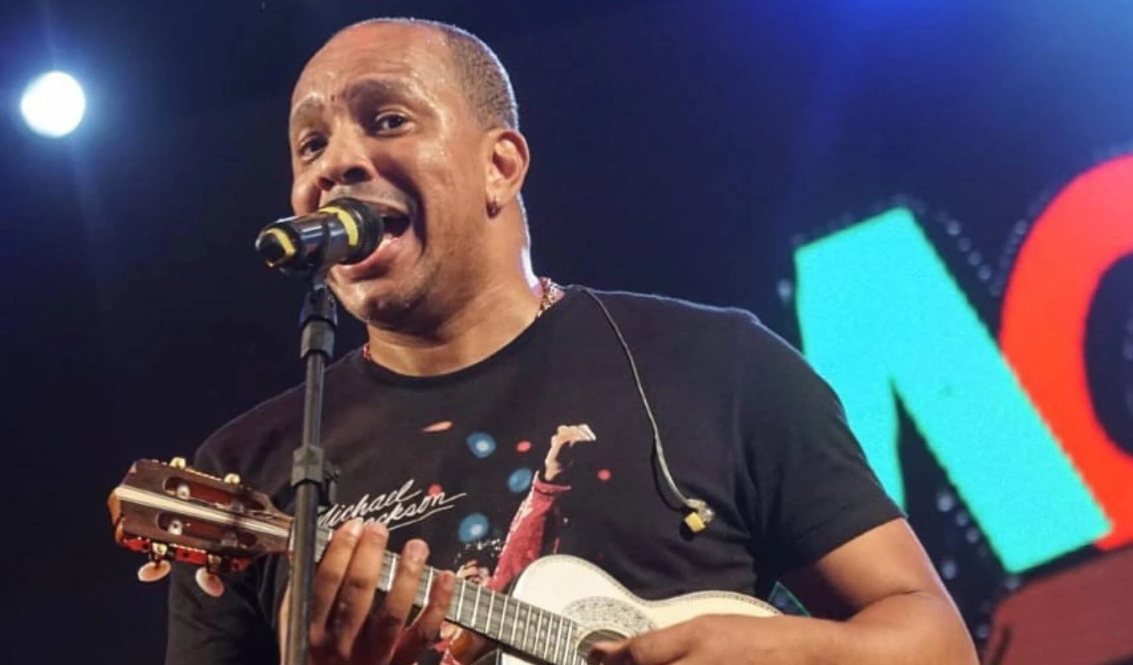 anderson, vocalista do molejo