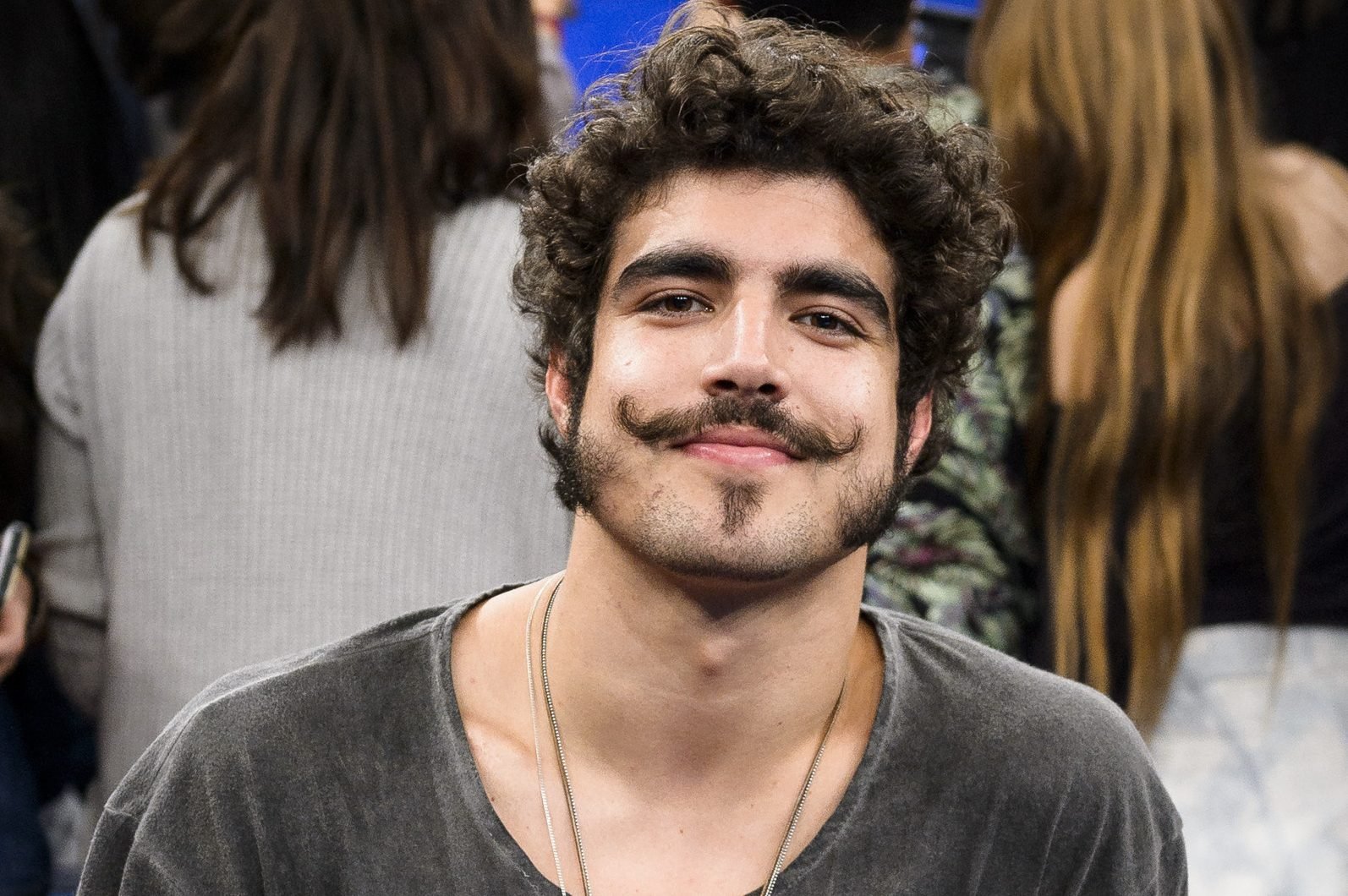 caio castro capa
