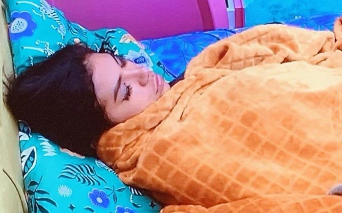 Pocah dormindo