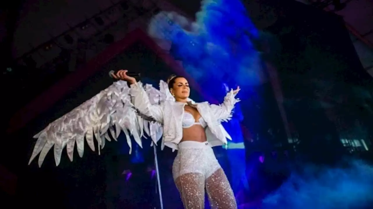 Deolane Bezerra