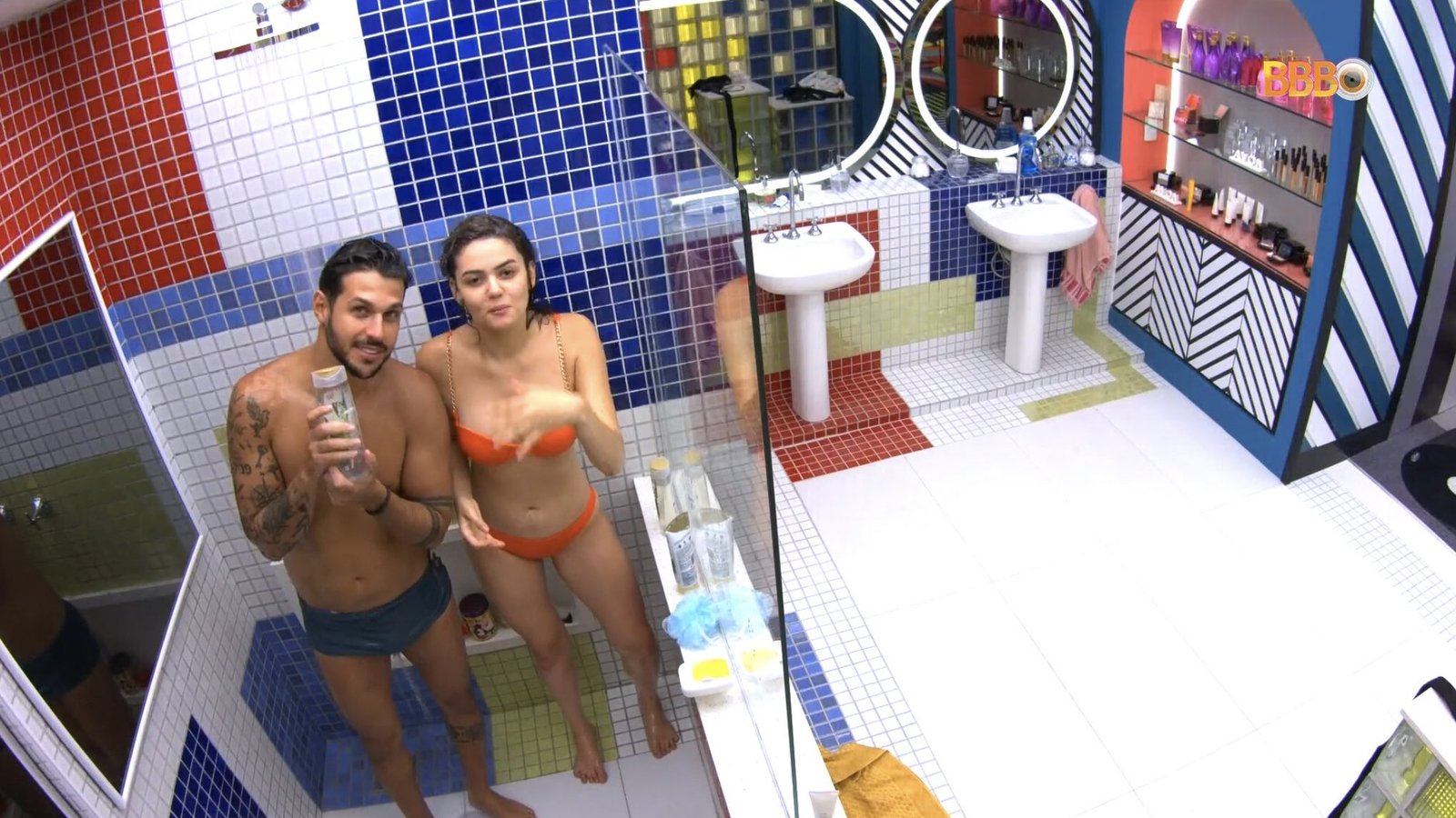 Eslovênia e Rodrigo flertam