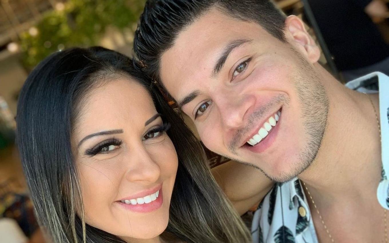 Maíra Cardi