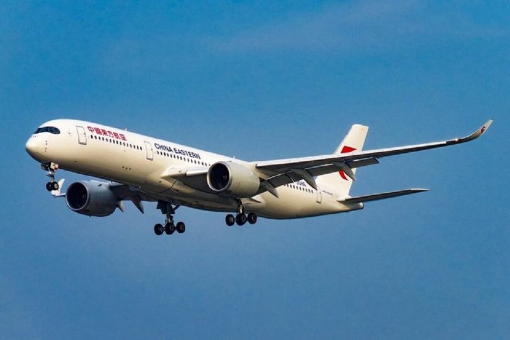 aviao cai na china