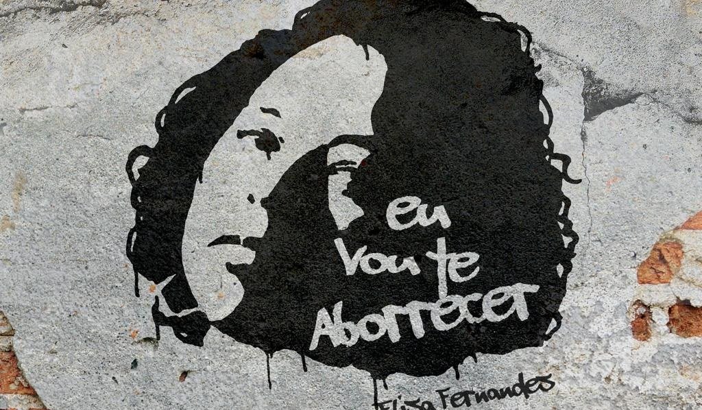 Elisa Fernandes lança single em tom de protesto no Dia da Mulher; ouça "Eu Vou Te Aborrecer"