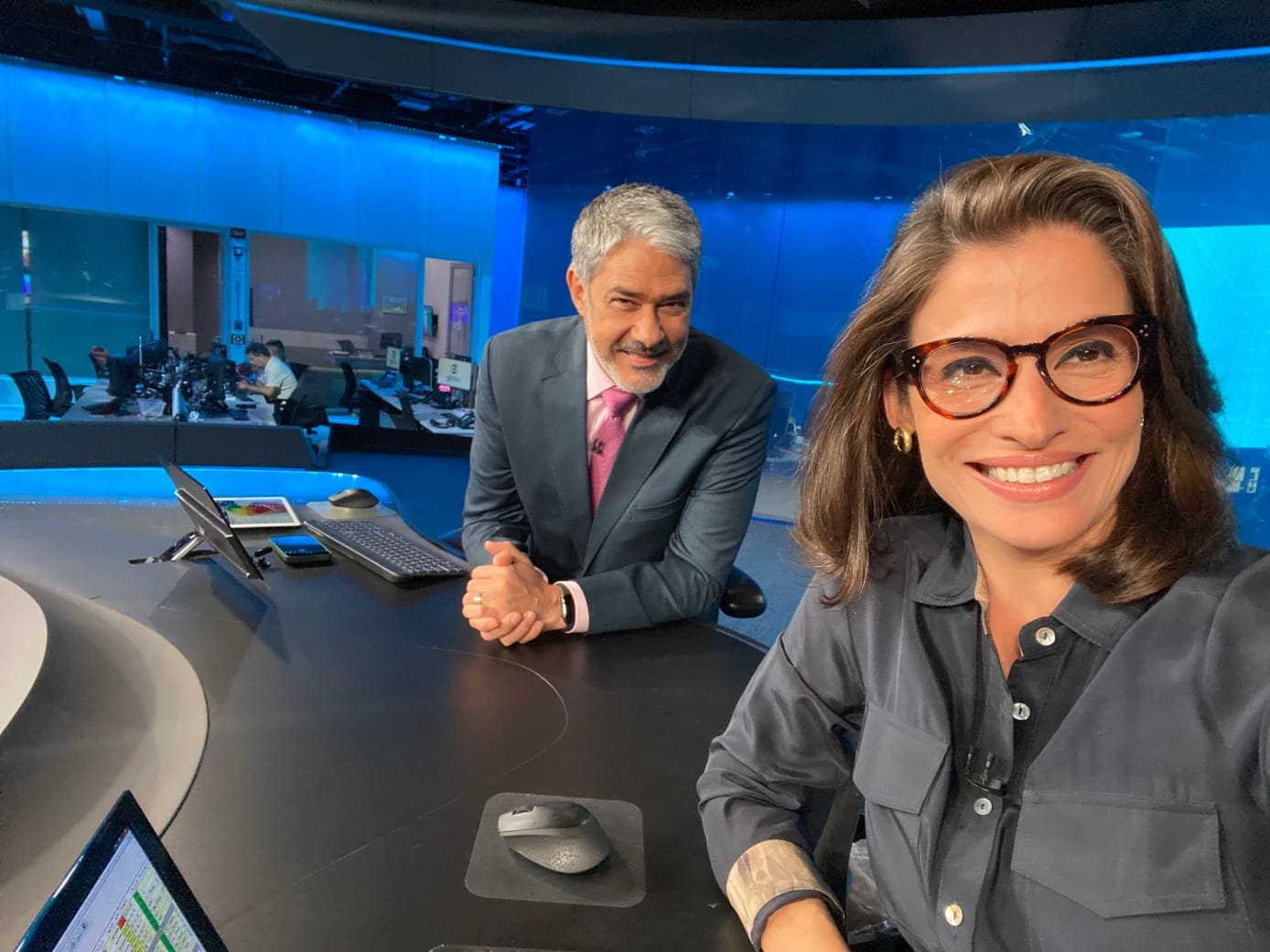 Aposentadoria? Veja até quando vai os contratos de William Bonner e Renata Vasconcellos e seus salários