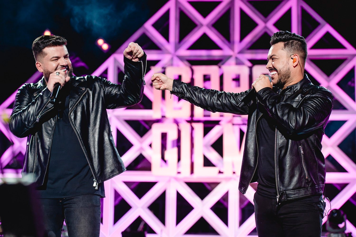Ícaro & Gilmar lançam o primeiro volume do projeto "Ao Vivo em Campo Grande"