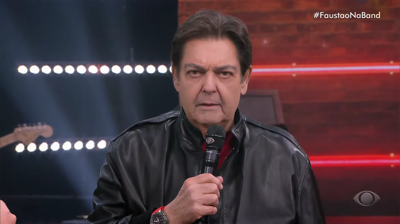 Com altos custos e exaustão de equipe, programa de Faustão vira prejuízo para a Band