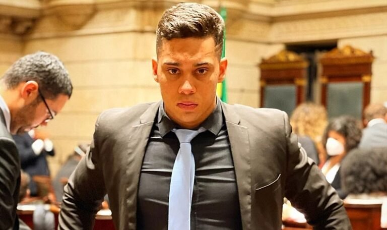 Gabriel Monteiro rebate acusações de ator: "Apunhalado pelas costas" 49 Gabriel Monteiro rebate acusações de ator: "Apunhalado pelas costas"