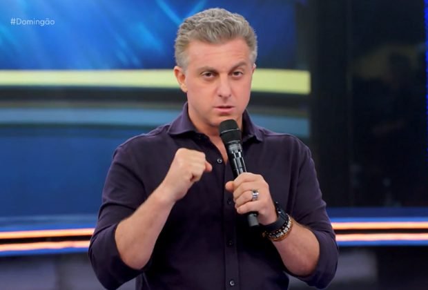 Huck vence queda de braço com a Globo e 'Domingão' será ao vivo nas eleições