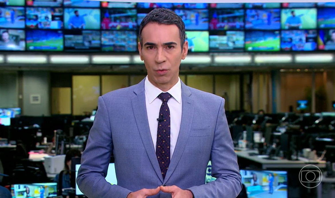 César Tralli volta a ser alvo de críticas nos bastidores da Globo após cobertura eleitoral