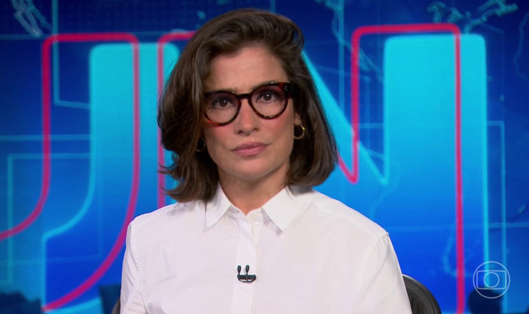 Renata Vasconcellos pode deixar a bancada do Jornal Nacional em 2027, diz colunista 48 Renata Vasconcellos pode deixar a bancada do Jornal Nacional em 2027, diz colunista