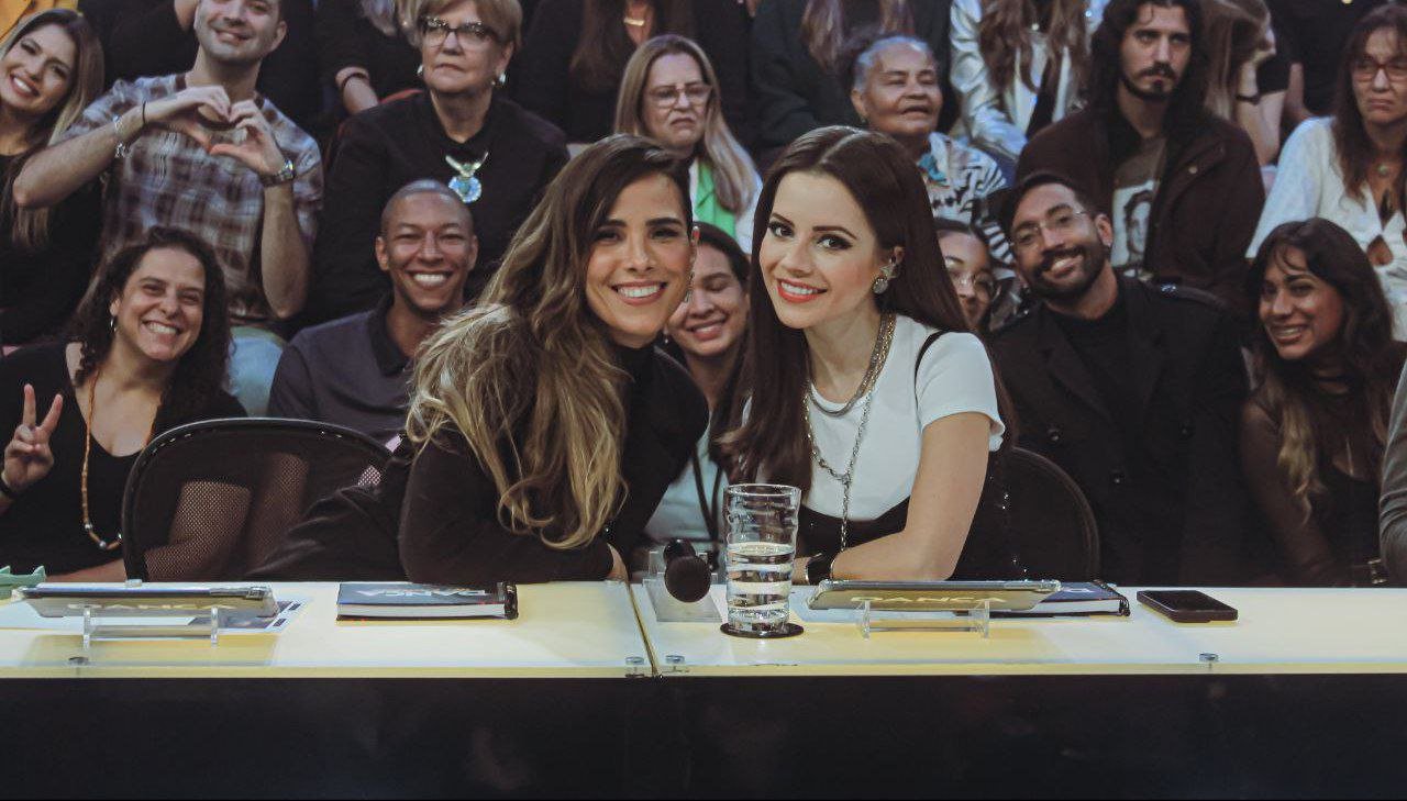 Histórico! Sandy e Wanessa Camargo aparecem juntas na TV