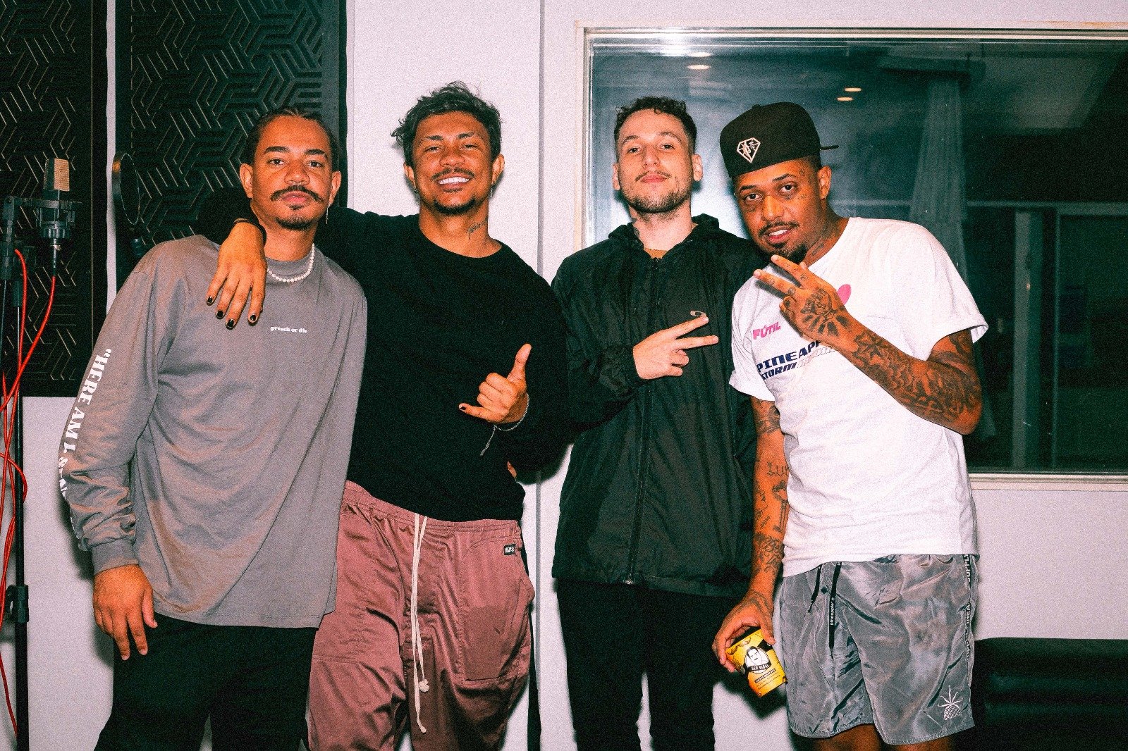 Letra: ‘Você Não Ama Ninguém 3’ – Knust, Cesar Mc, Chris Mc e Xamã (Pineapple Storm)