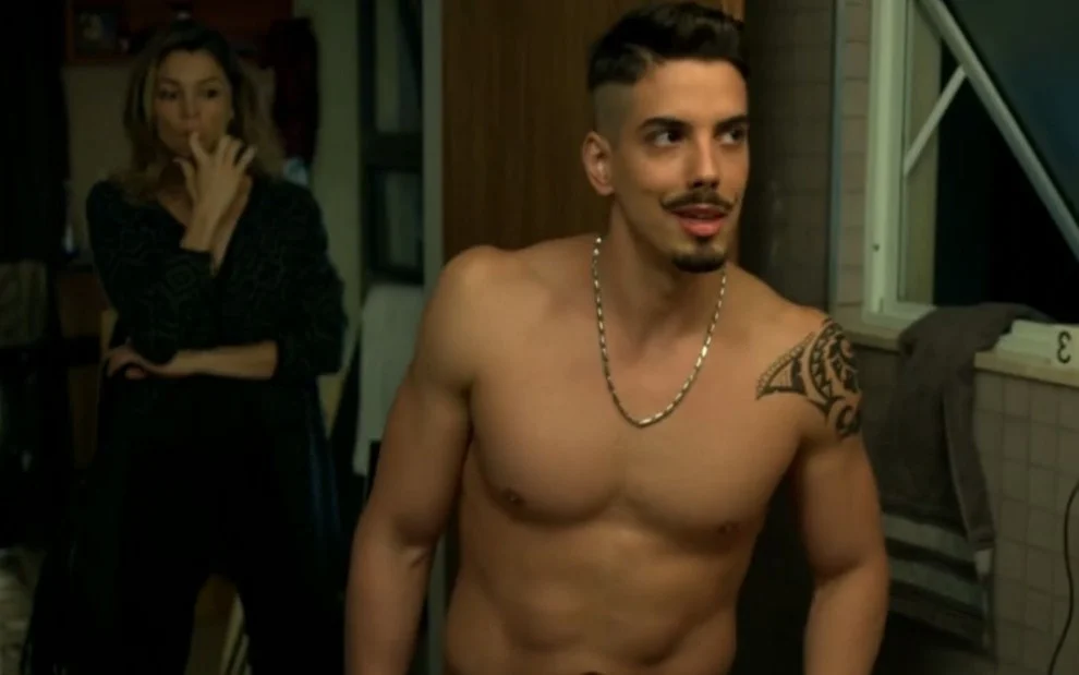 Felipe de Carolis, suposto affair de Connor Storrie, teve nudes vazados na internet 1 Globo