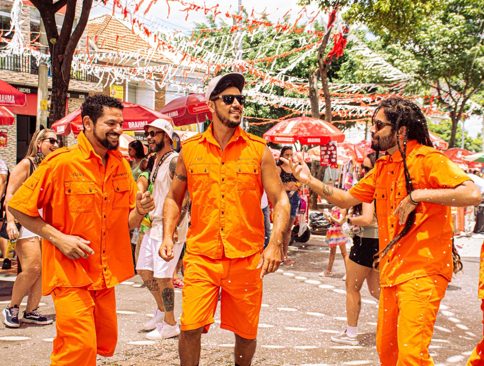 Calor e Caos, no melhor sentido: banda Bloco do Caos assume desfile criado pela Francisco, el Hombre