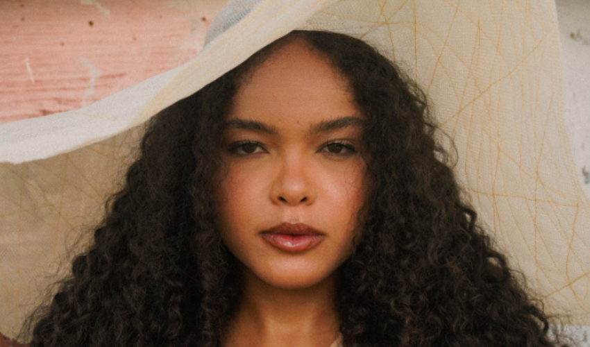 Joyce Alane transforma memórias em música no projeto "Casa Coração"