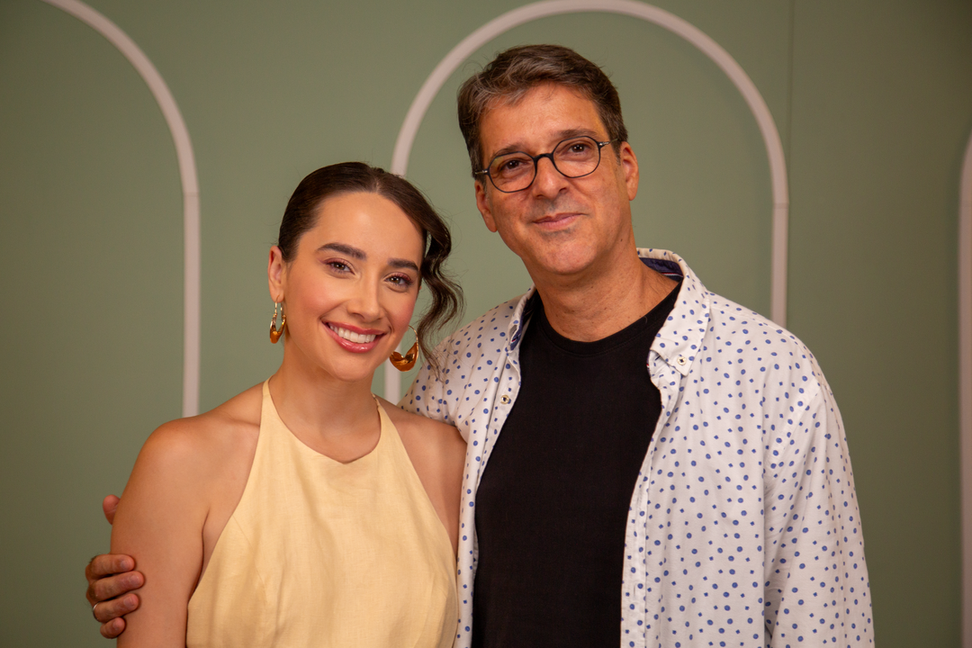 Antônio Fragoso estreia como convidado na nova temporada do podcast "Que Não Saia Daqui", apresentado por Manola