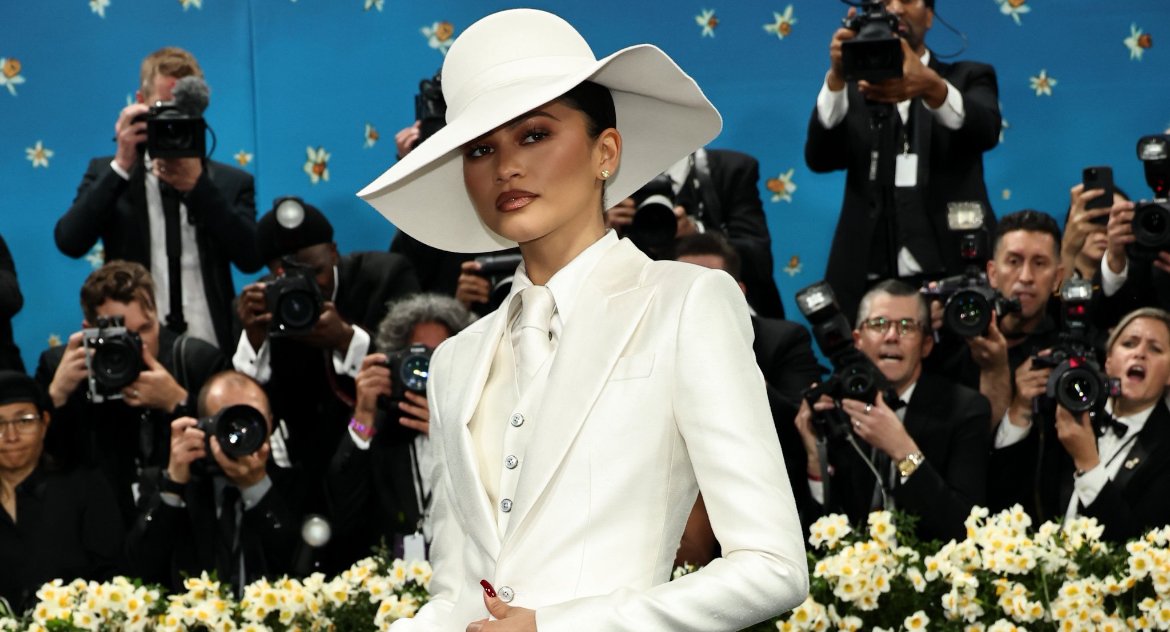 Veja os looks dos famosos no Met Gala 2025