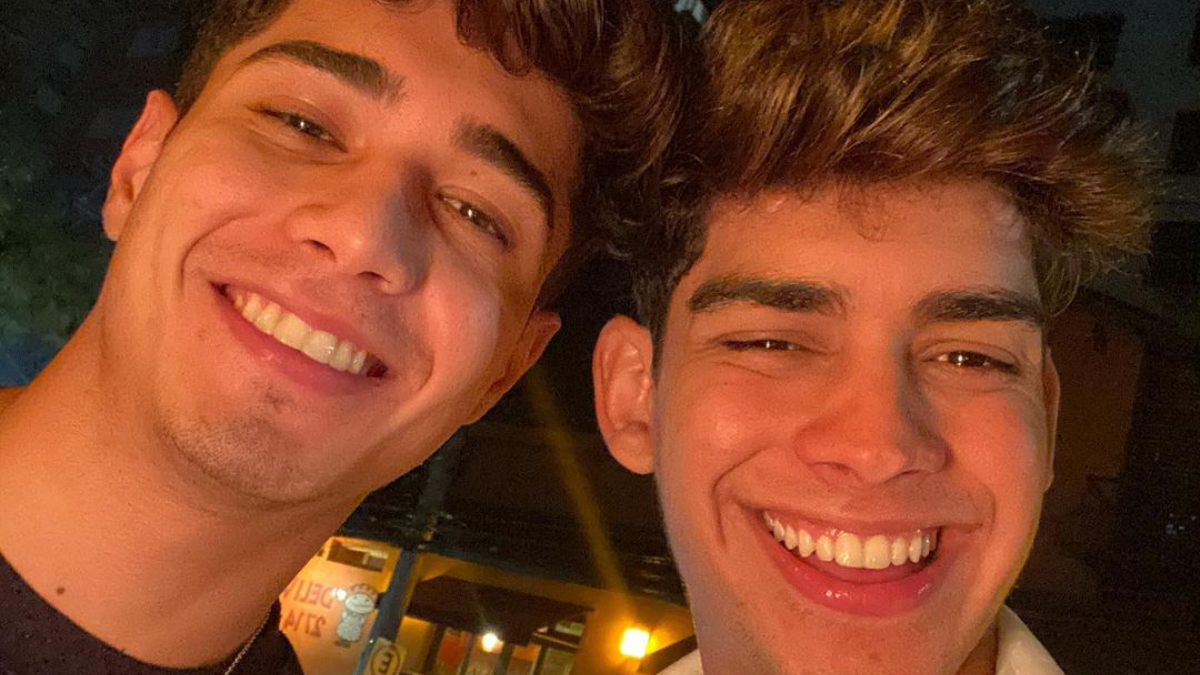 Helton Oliveira anuncia fim do relacionamento com Vitor Barreto e desabafa nas redes