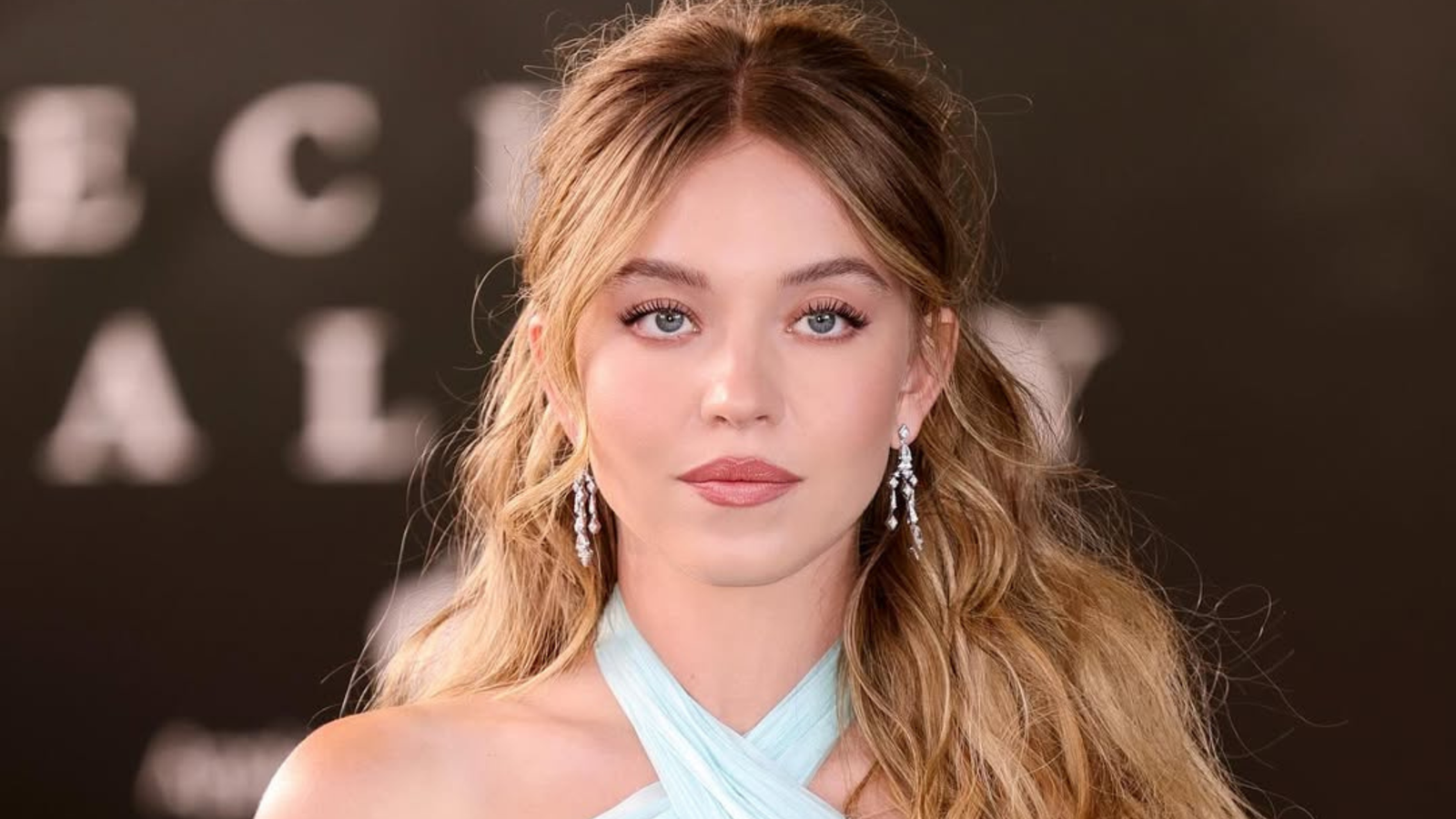 Sydney Sweeney comenta polêmica de campanha de jeans: “Eu só amo jeans”