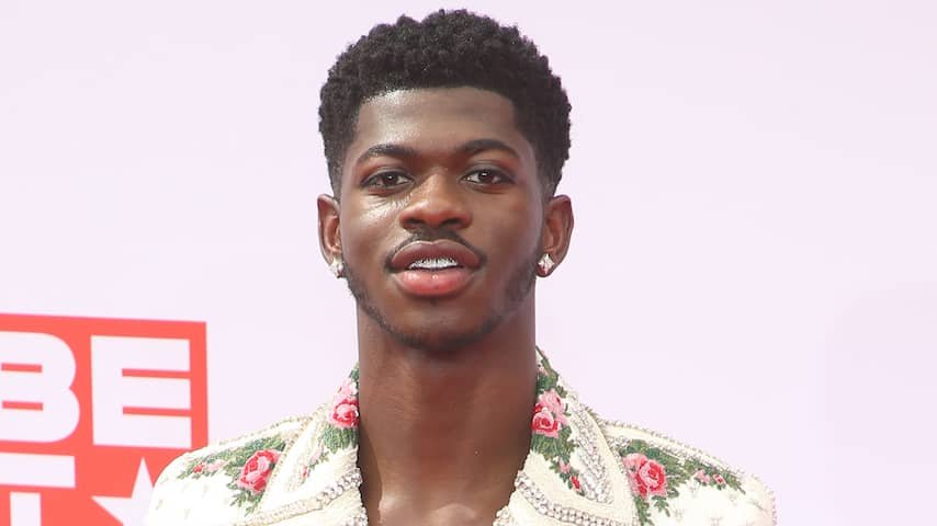 Após ser 'marmita' de casal, Lil Nas X defende a monogamia
