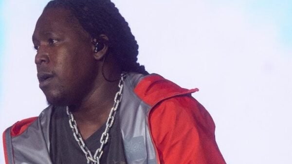 Don Toliver entrega show melódico, intenso e marcado por pausa de segurança no The Town