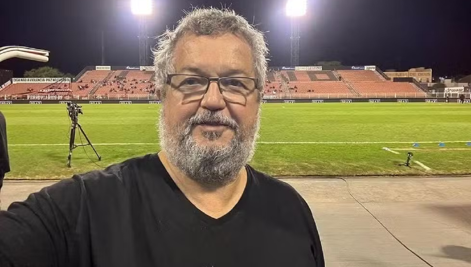 Morre aos 59 anos o jornalista Acaz Fellegger