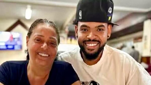 Filho de Péricles cancela shows para acompanhar a mãe, que está internada na UTI