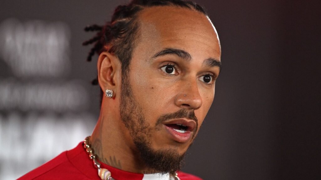 Lewis Hamilton revela que vendeu coleção de carros avaliada em R$ 93,5 milhões