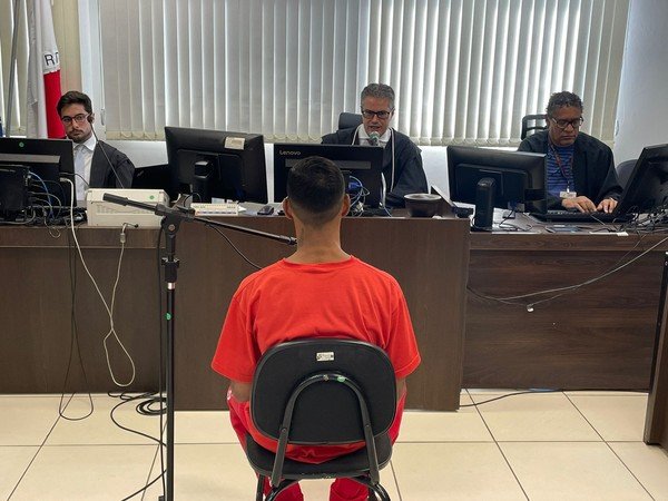 Influenciador Lucas Barcelos é condenado a mais de 23 anos de prisão por matar mulher trans