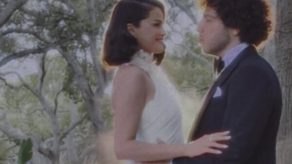 Selena Gomez se casa com Benny Blanco em cerimônia romântica na Califórnia; veja fotos