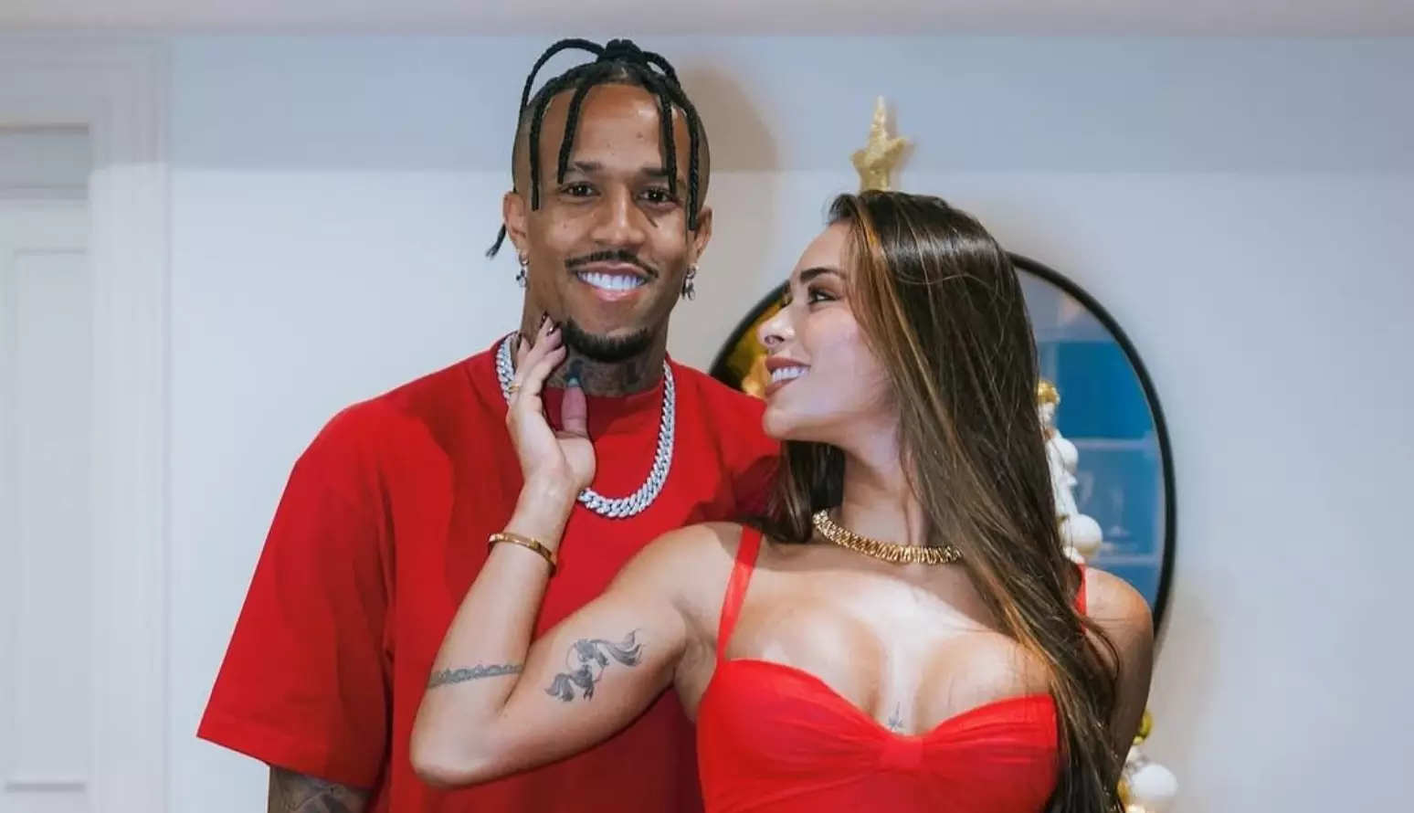 taina castro comenta casamento eder militao