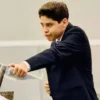 “Pastor mirim” viraliza ao afirmar ter comprado mansão de R$ 34 milhões
