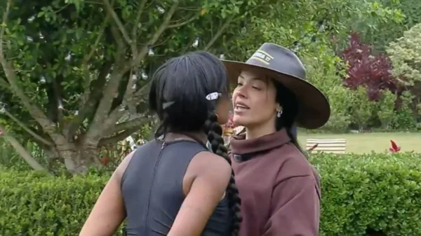 A Fazenda 17: Record aciona seguranças durante briga intensa entre Carol e Rayane; veja vídeo
