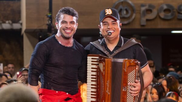 Ávine Vinny lança “Aceita Que Me Ama”