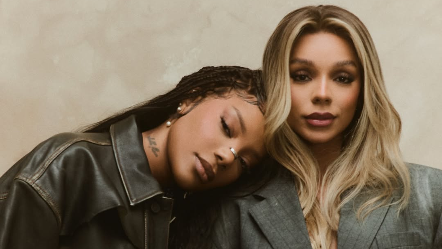 Vídeo: Brunna Gonçalves e Ludmilla simulam ato sexual durante show e vídeo repercute
