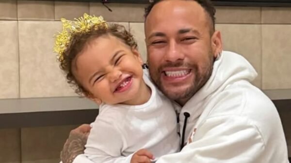Neymar compartilha momento adorável com a filha Mavie: “Minha dupla”