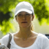 Gisele Bündchen aparece sozinha em tarde de compras em Miami com look despojado