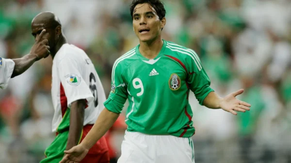 Ex-jogador da seleção mexicana, Omar Bravo, é preso por suspeita de abuso sexual infantil