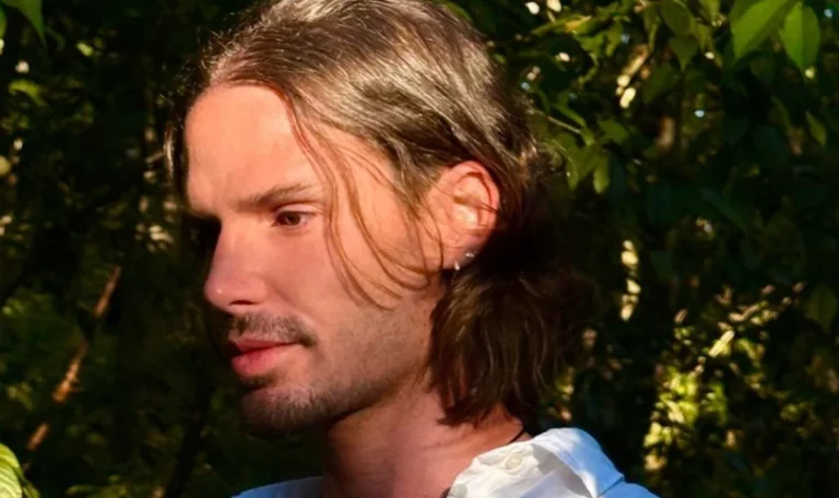 Jonatas Faro mostrou parte íntima em 'A Fazenda 18', diz ex-peoa; veja vídeo 51 Jonatas Faro mostrou parte íntima em 'A Fazenda 18', diz ex-peoa; veja vídeo