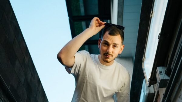 Matteo apresenta “Lost Along the Way”, single que celebra perda, renascimento e reencontro interior