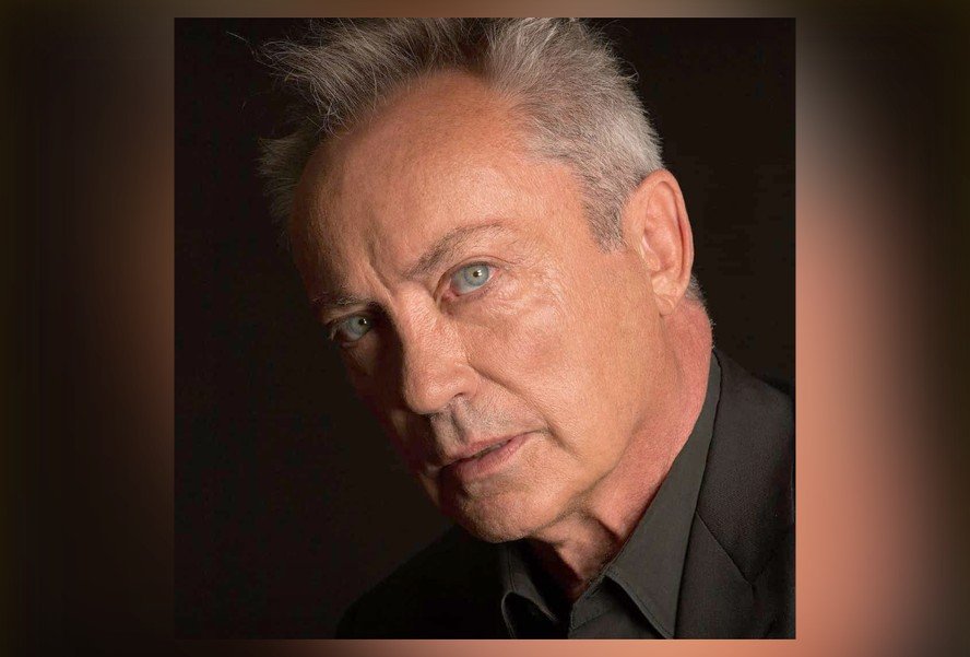 Morre Udo Kier, ator do filme "O Agente Secreto", aos 81 anos