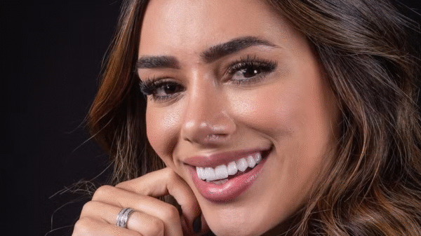 Bruna Biancardi renova as lentes dos dentes — Foto: Reprodução/ Instagram